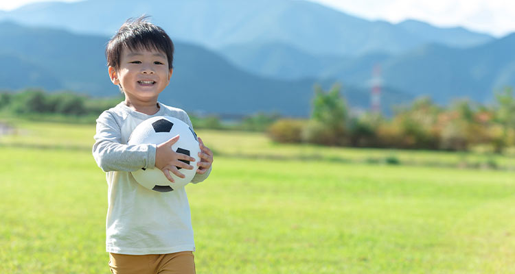 「感染症に気にして子どもの外遊びの時間を減らす」のは要注意