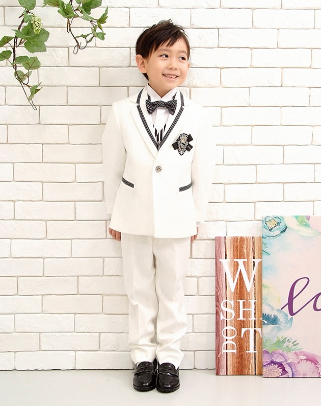 5歳男の子の七五三衣装｜洋服編3