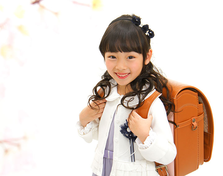 入園・入学 ランドセルや制服を着て