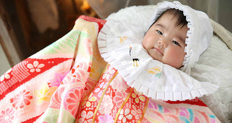 お宮参りの服装の特徴【赤ちゃん】