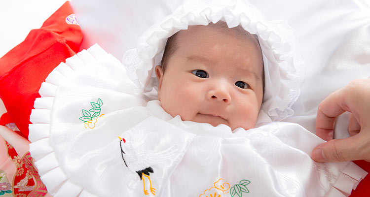 お宮参りの写真撮影：写真スタジオと出張撮影